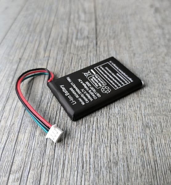 3.7V 3000mAh (11.1wh) Re-chargeable Li-ion Battery