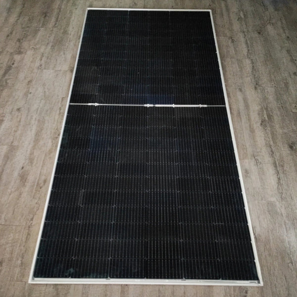 Q CELL Mono Half Cell 450W Solar Panel - Efficient and Reliable Solar Solution