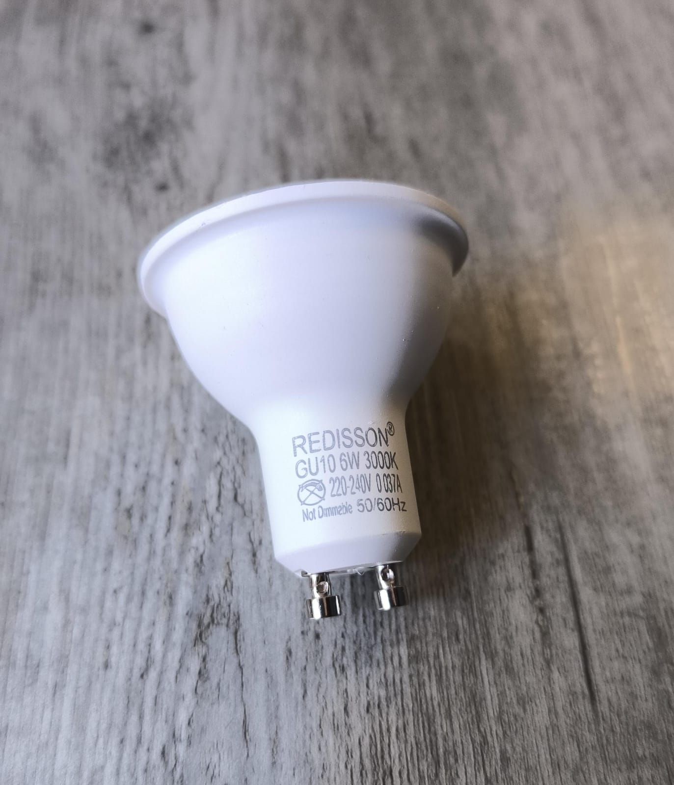 REDISSON GU10 6Watt 240vAC 3000k (Warm White) LED Downlight Bulb - Versatile Lighting Solution - Electromann SA
