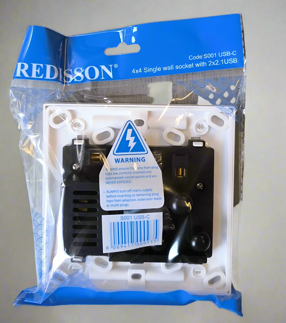Redisson 4x4 Switched Single 3Pin Plug with 2x 5v USB Wall Socket - Electromann SA