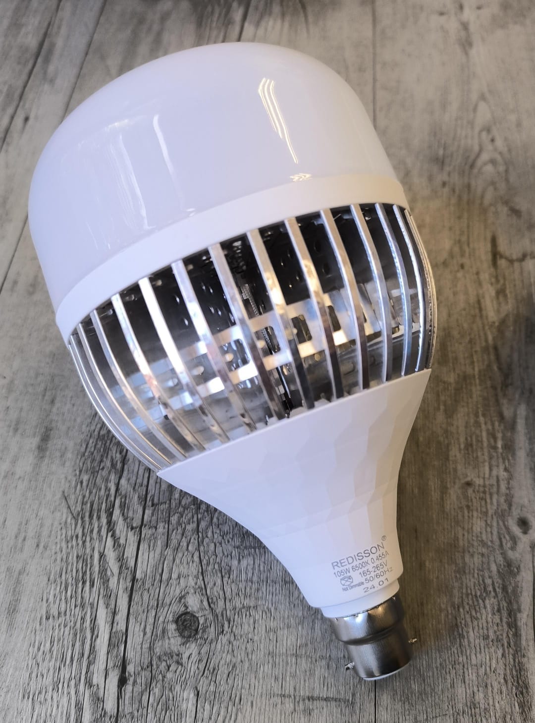 REDISSON B-Series GFS 220v AC 105Watt B22 (Push and Twist Type) 6500K Cool White LED Bulb - Electromann SA