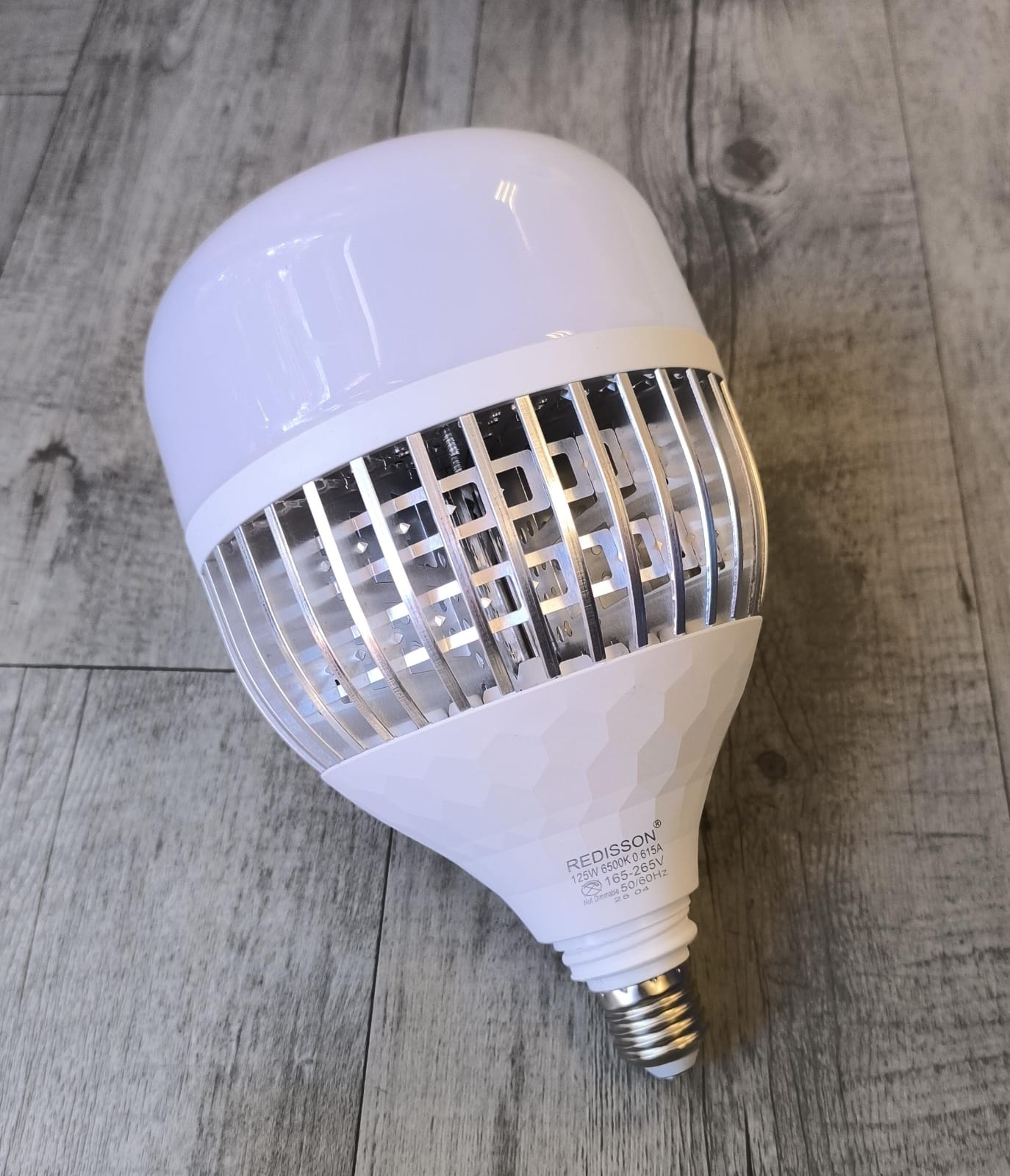 REDISSON B-Series GFS 220v AC 125Watt B22 (Push and Twist Type) 6500K Cool White LED Bulb - Electromann SA
