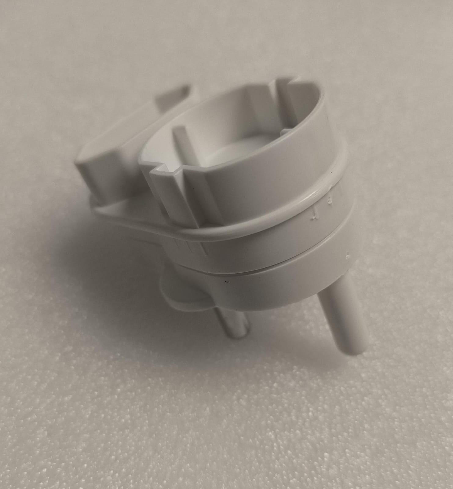 REDISSON R-18 Continental 220v Schuko and Euro Multi-Plug Adapter (10007703) - Electromann SA