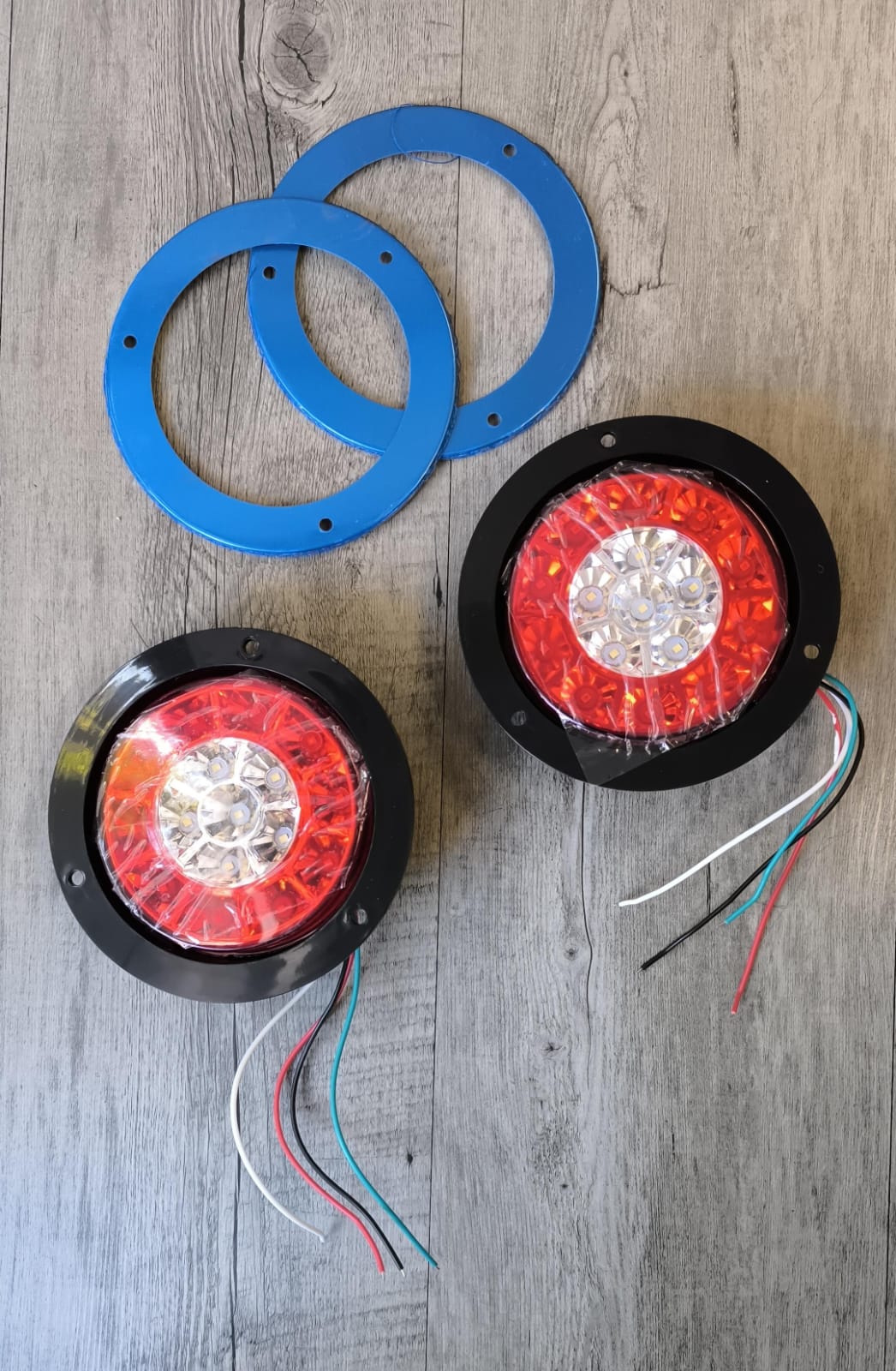 2Pcs 24v Round Truck/Trailer 16LED Rear Tail Stop Light RED + White - Electromann SA