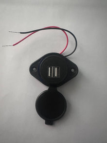 Dual 5V USB LED Charging Socket 3.1A (10008032) - Electromann SA