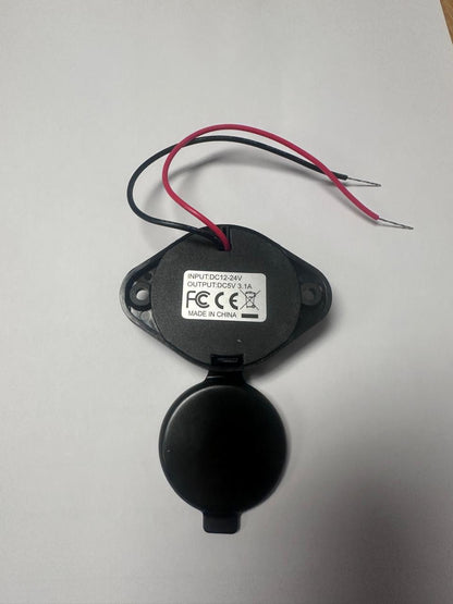 Dual 5V USB LED Charging Socket 3.1A (10008032) - Electromann SA