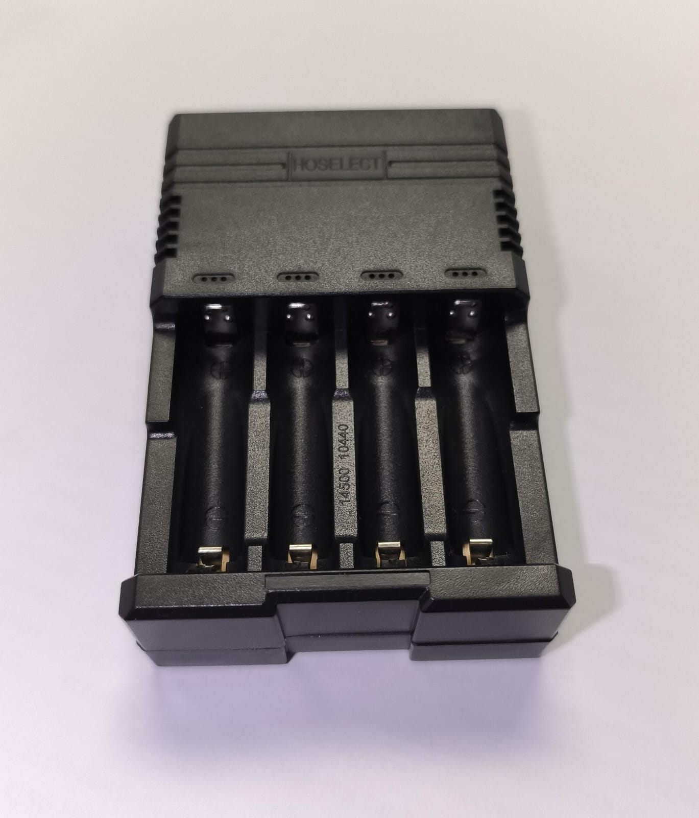 Hoselect HS-888 5V USB AA/AAA Li-Ion Battery Charger - Electromann SA