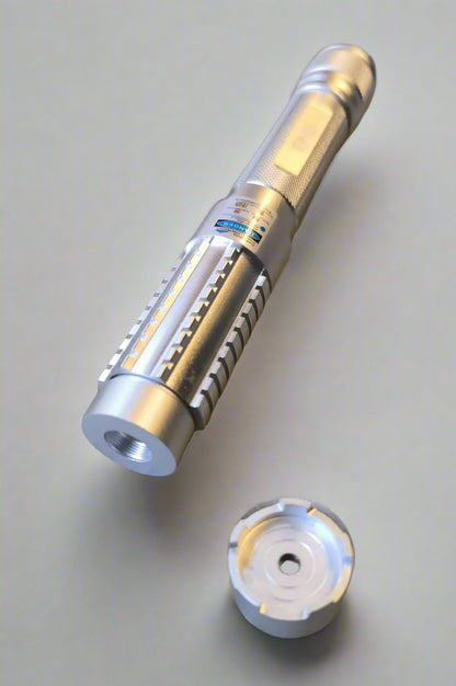 Powerful 1000mw 450nm Blue Laser Pointer for Presentations and Outdoor Activities - Electromann SA