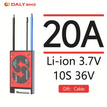Red electronic device with antennas on a white background, featuring Daly BMS branding.
